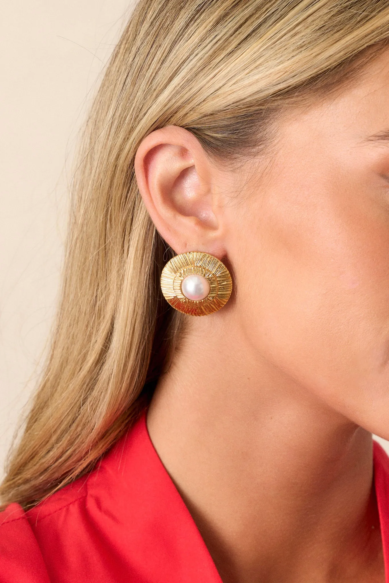 Bright Future Gold & Ivory Pearl Textured Earrings