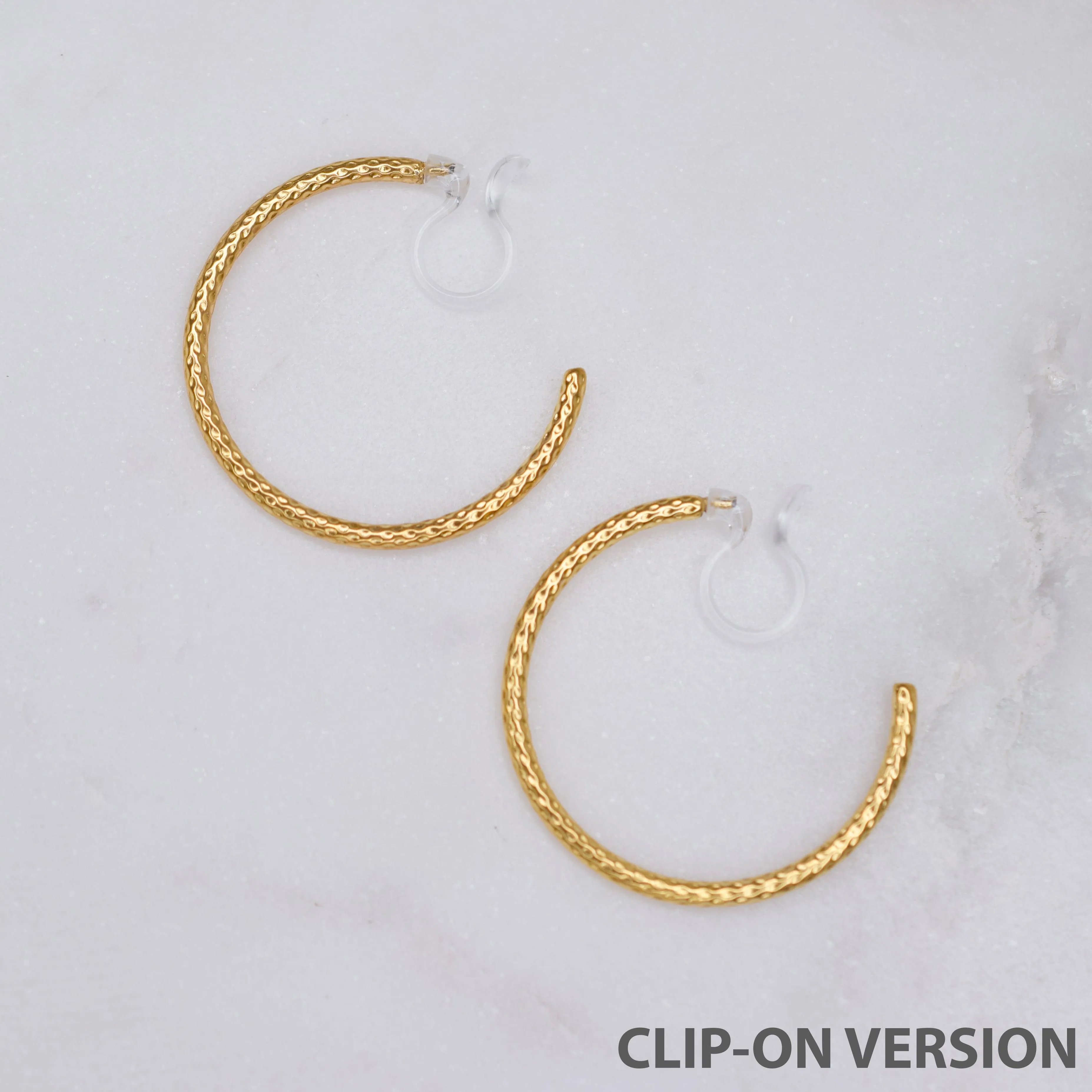 MEDIUM TEXTURED HOOP CLIP-ON EARRINGS IN GOLD