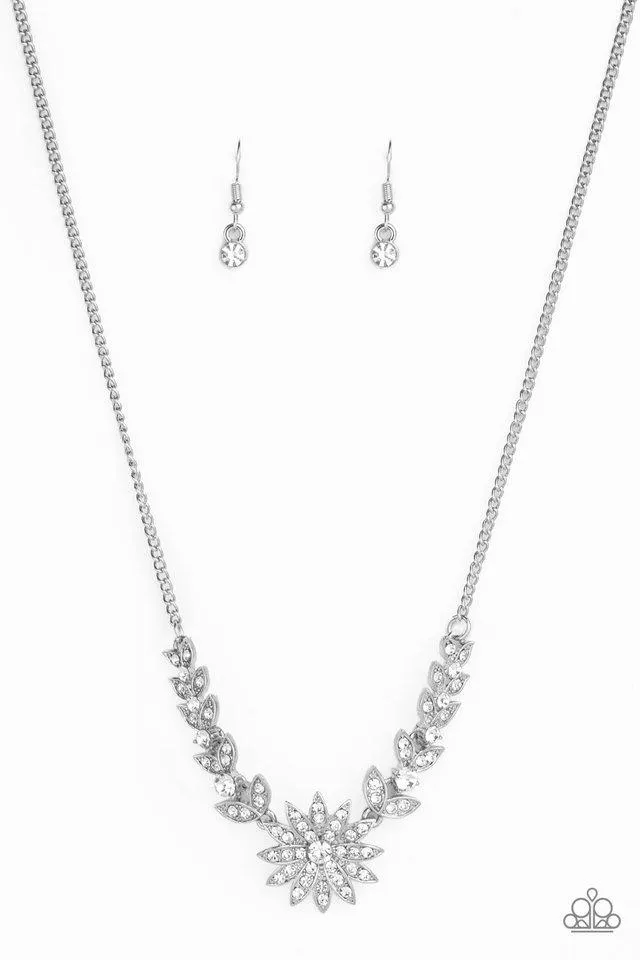 Paparazzi Necklace ~ Garden Glamour - White